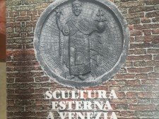 scultura esterna a Venezia