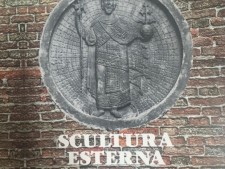 Scultura esterna  a Venezia usato a Treviso